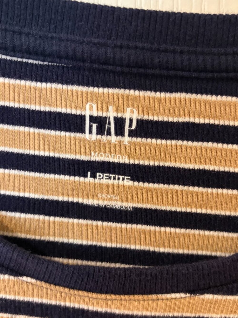 GAP Modern Rib Crop T-shirt Khaki Stripe L - Picture 4 of 6